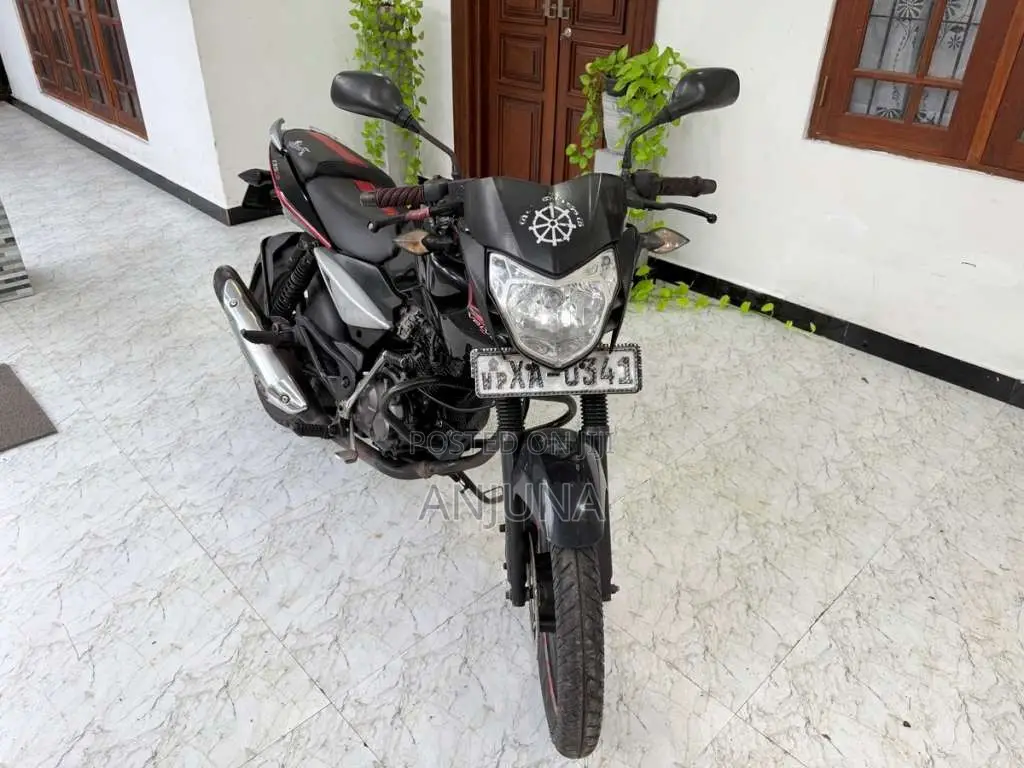 Bajaj Pulsar 2011 Motorbike (Used)