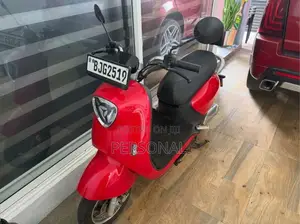 Yadea M6 2024 Motorbike (Used)