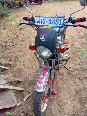 Bajaj Boxer 2004 Motorbike (Used)