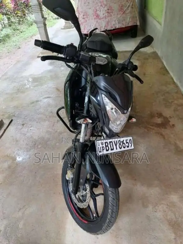 Bajaj Pulsar N150 2017 Motorbike (Used)