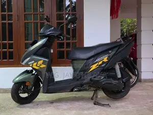 Yamaha Zr 2018 Motorbike (Used)
