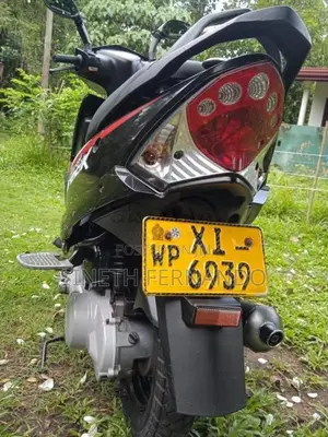 TVS Scooty Streak 2011 Motorbike (Used)