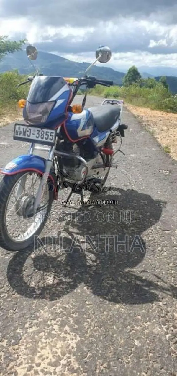 Bajaj CT-100 2011 Motorbike (Used)