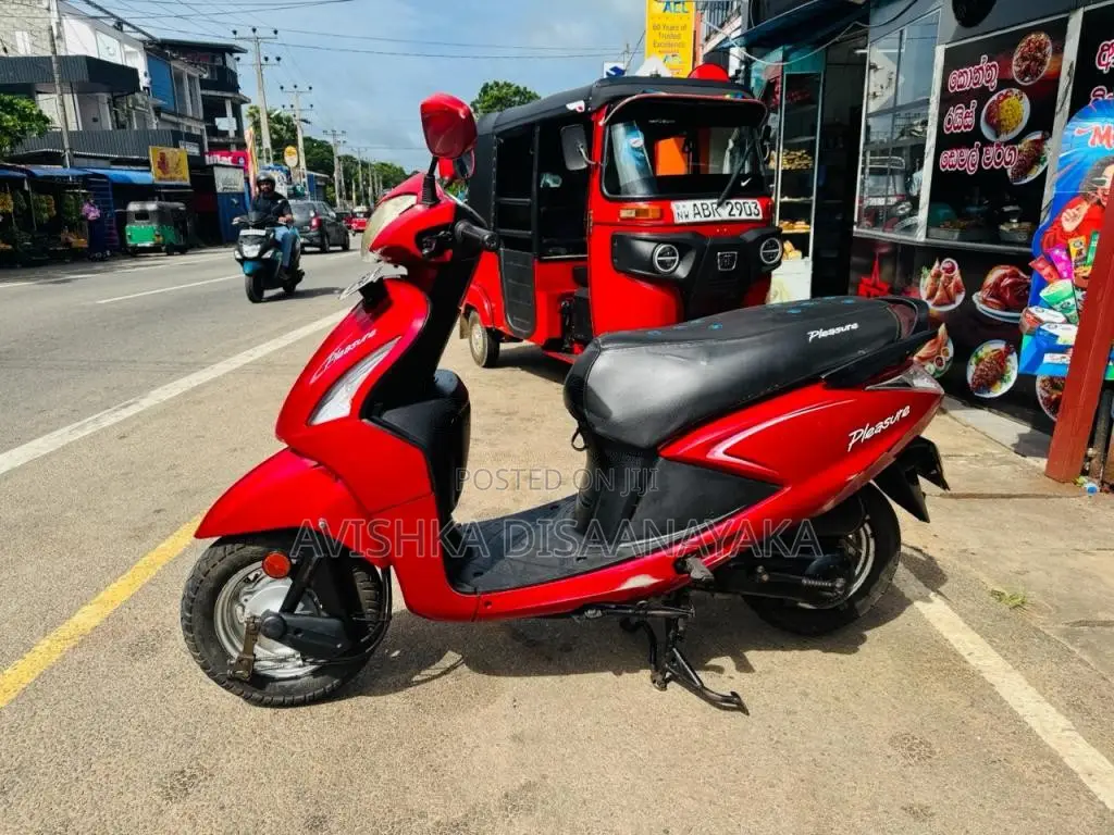 Hero Pleasure 2015 Motorbike (Used)