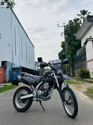 Kawasaki Klx 250 2002 Motorbike (Used)