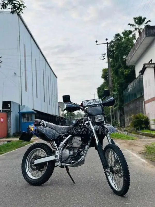 Kawasaki Klx 250 2002 Motorbike (Used)