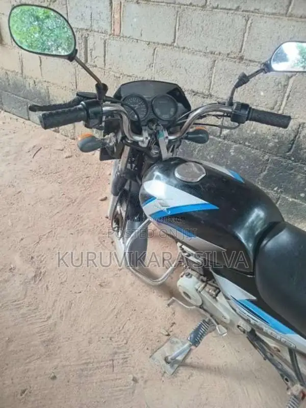 Bajaj CT-100 2010 Motorbike (Used)
