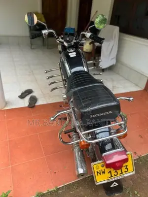 Honda CD125 2003 Motorbike (Used)