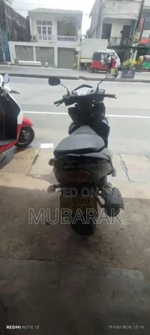 Yamaha ZR 2018 Motorbike (Used)