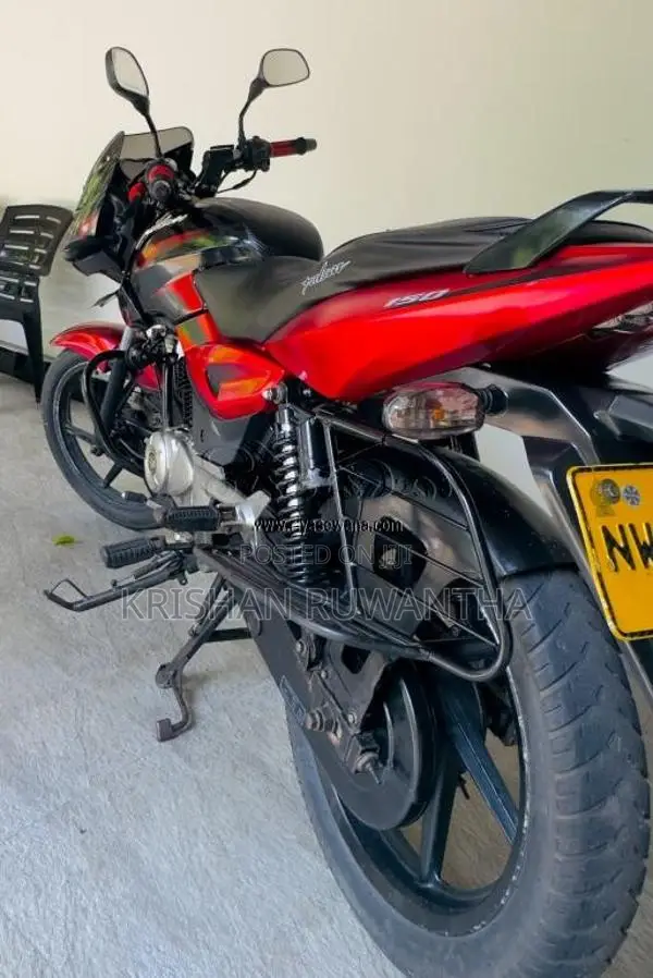 Bajaj Pulsar 150 2015 Motorbike (Used)