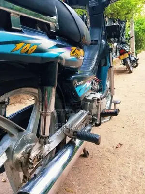 Zongshen 100 2000 Motorbike (Used)