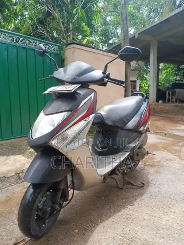 Honda Dio 2011 Motorbike (Used)
