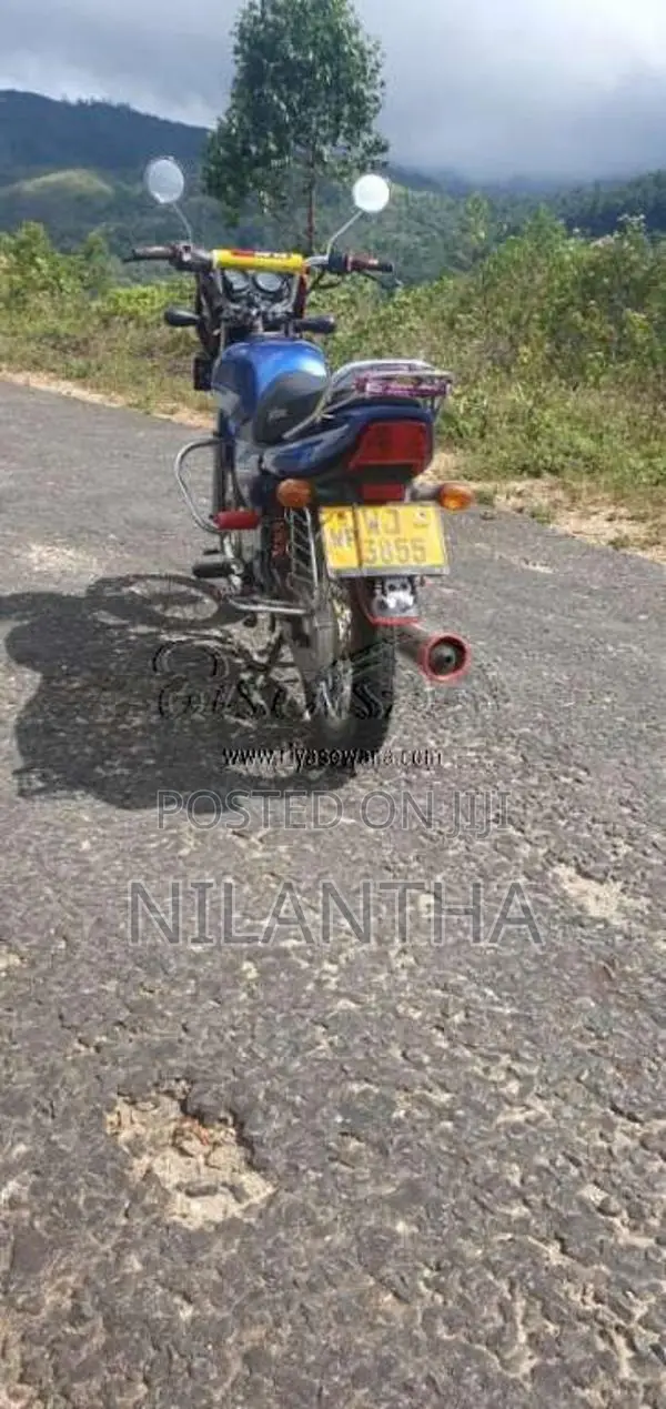 Bajaj CT-100 2011 Motorbike (Used)