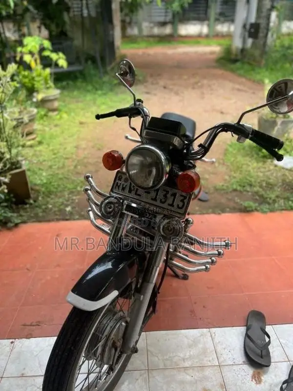 Honda CD125 2003 Motorbike (Used)