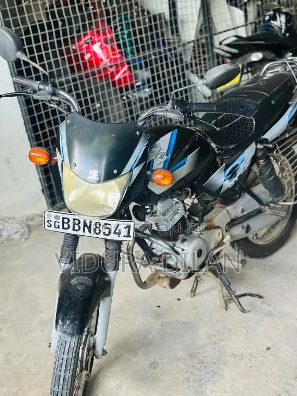 Bajaj CT-100 2014 Motorbike (Used)