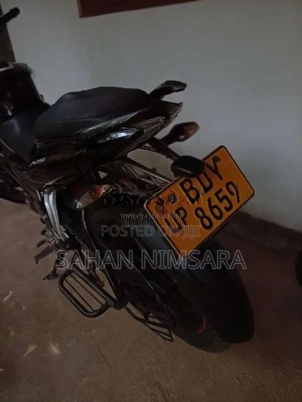 Bajaj Pulsar N150 2017 Motorbike (Used)