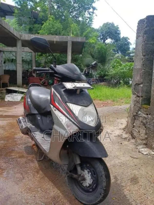 Honda Dio 2011 Motorbike (Used)