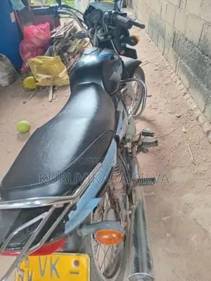 Bajaj CT-100 2010 Motorbike (Used)
