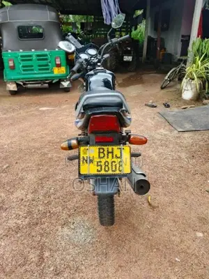 Bajaj CT-100 2018 motorcycle (Used)