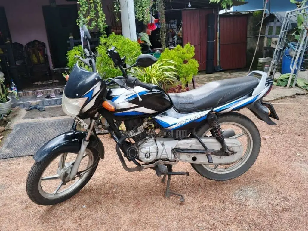 Bajaj CT-100 2018 motorcycle (Used)