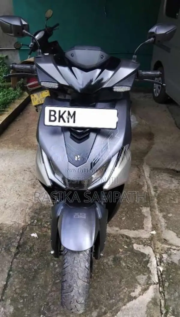Hero Zoom 125 2025 Motorbike (Used)
