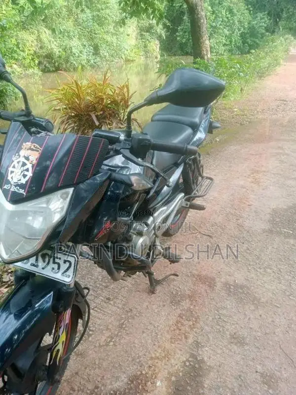 Bajaj Pulsar 135 2013 Motorbike (Used)