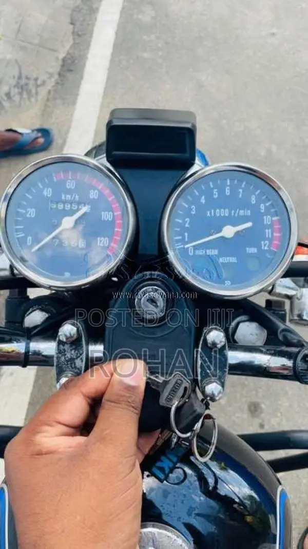 Suzuki GN125 Japan 2011 Motorbike (Used)