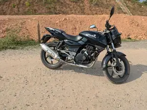 Bajaj Pulsar 200 2009 Motorbike (Used)