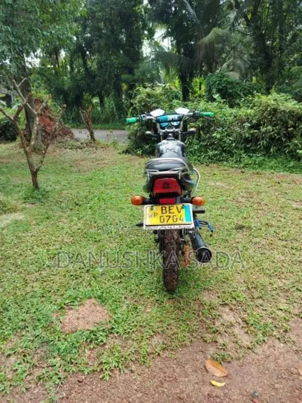 Bajaj CT-100 2016 Motorbike (Used)