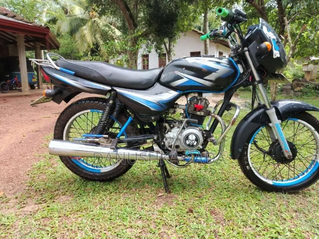 Bajaj CT-100 2016 Motorbike (Used)