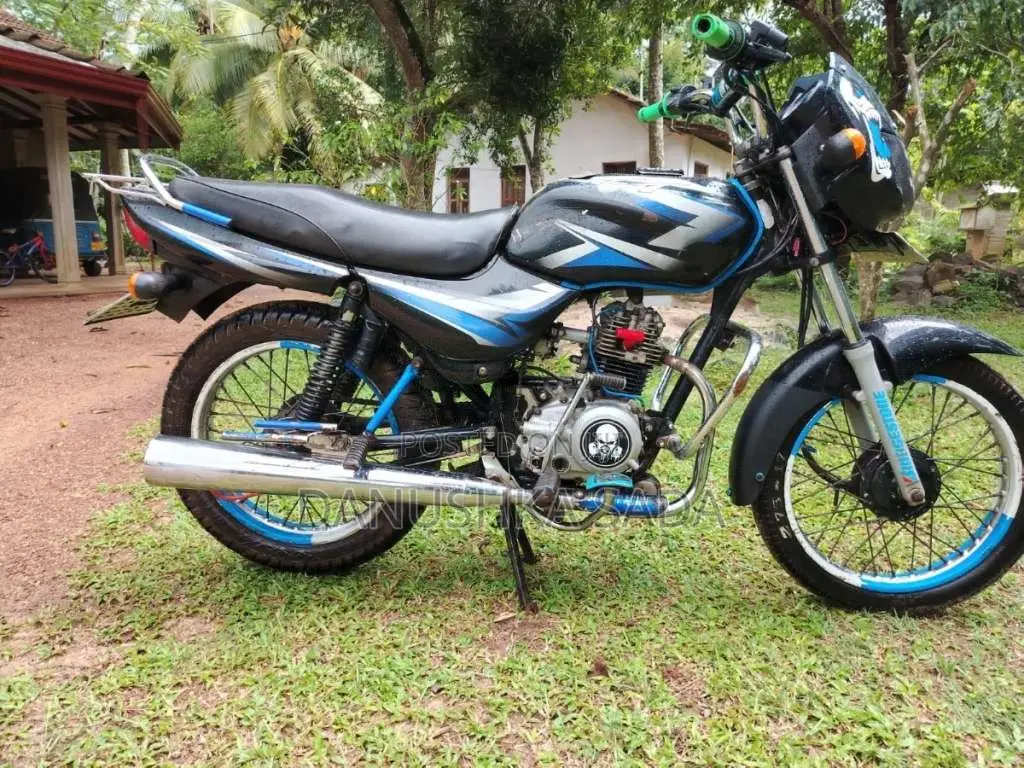 Bajaj CT-100 2016 Motorbike (Used)