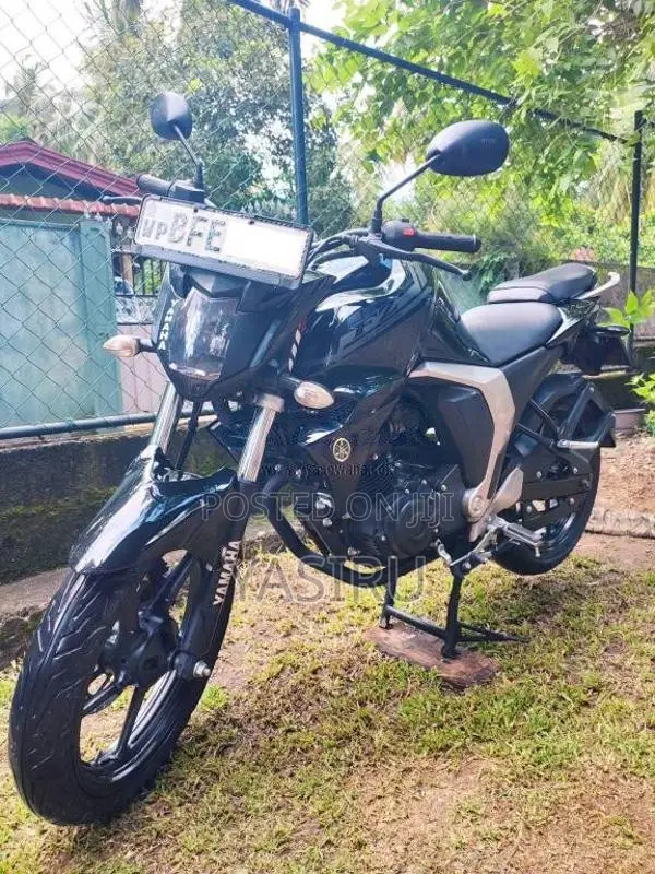 Yamaha Fz Version 2 2017 Motorbike (Used)