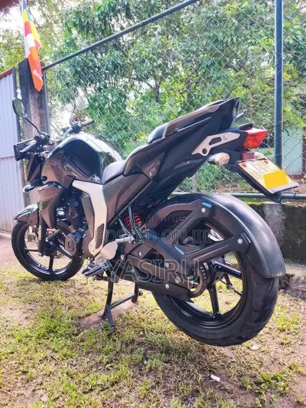 Yamaha Fz Version 2 2017 Motorbike (Used)