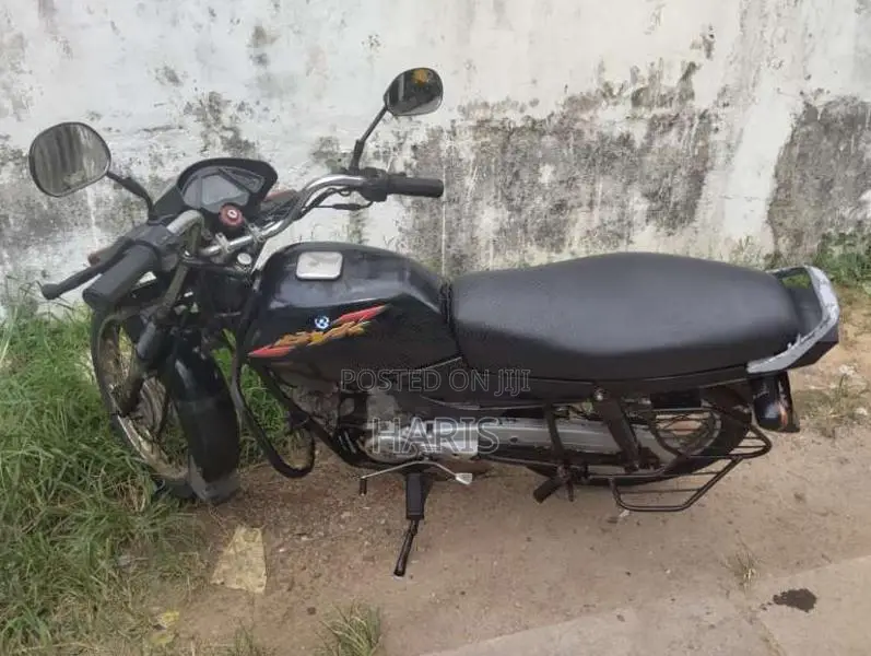 Bajaj BYK 2006 Motorbike (Used)