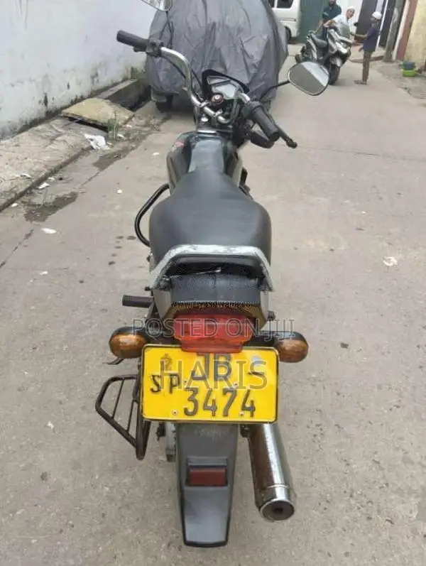 Bajaj BYK 2006 Motorbike (Used)