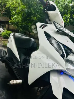 Honda Scooter 2015 Motorbike (Used)