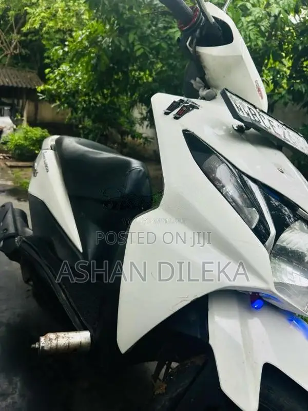 Honda Scooter 2015 Motorbike (Used)