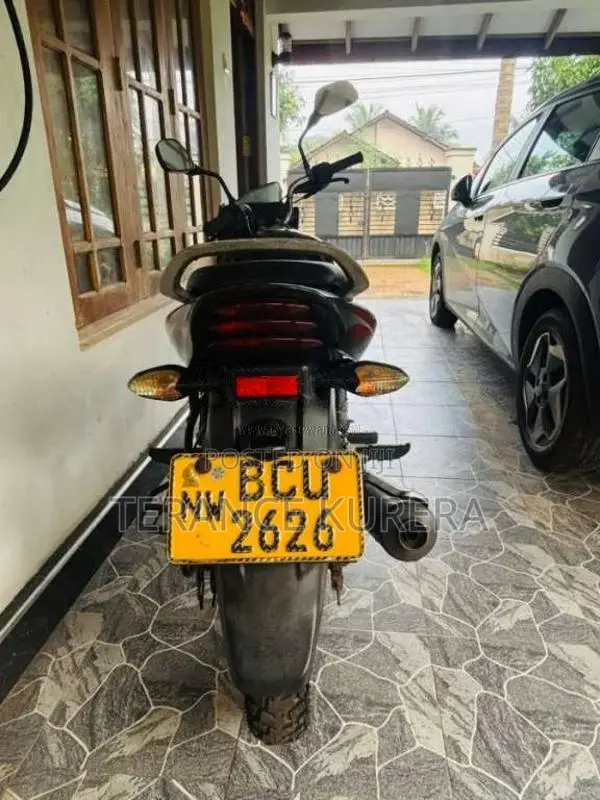 Bajaj Discover 2015 Motorbike (Used)