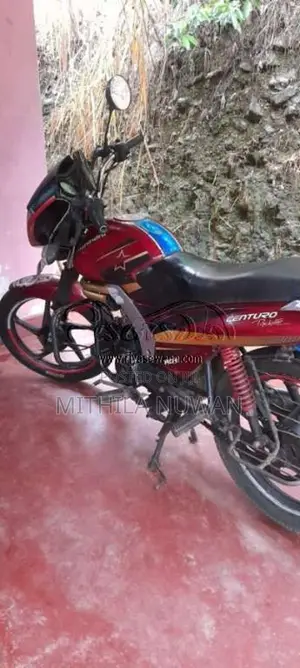 Mahindra Centuro 2017 Motorbike (Used)