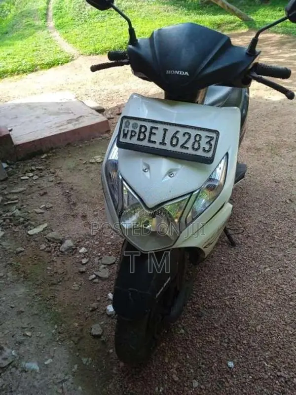 Honda Dio 2015 Motorbike (Used)