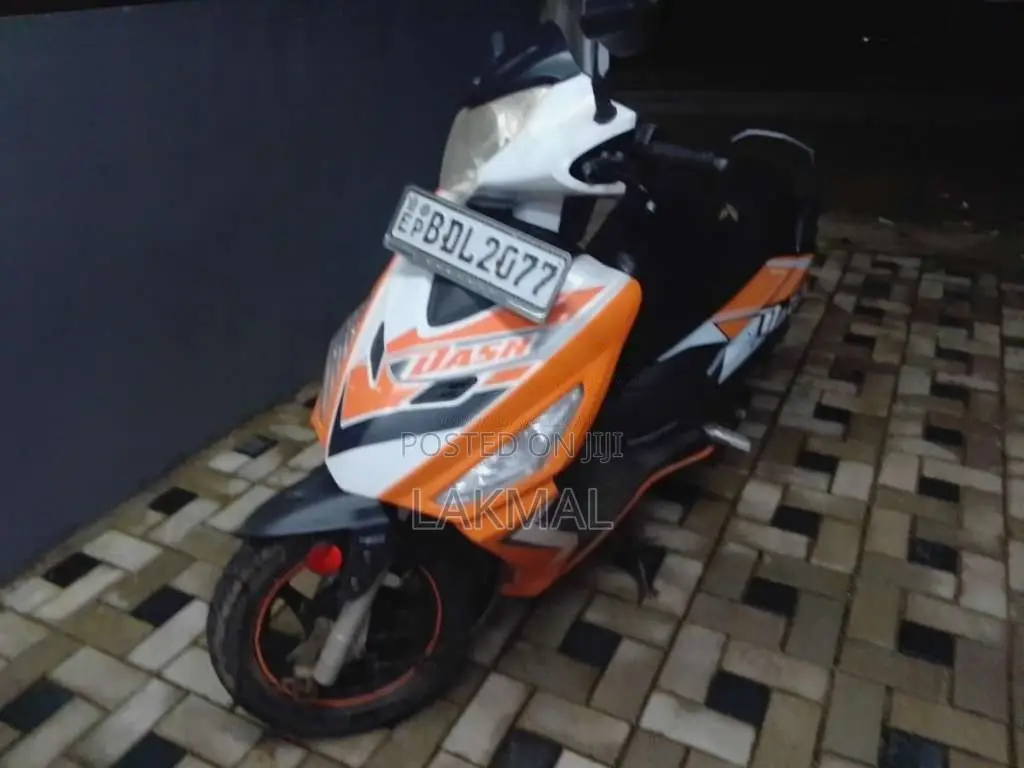 Hero Dash 2015 motorcycle (Used)
