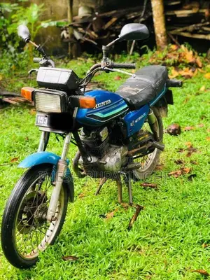 Honda 125 1996 Motorbike (Used)