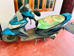 Yamaha Ray 2015 Motorbike (Used)