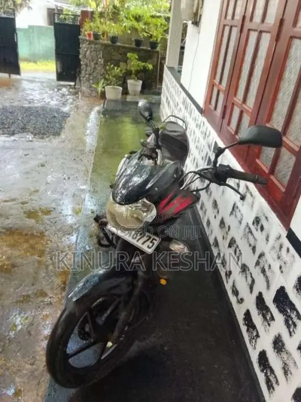 Bajaj Discover 2015 Motorbike (Used)