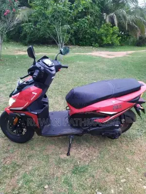 Hero ZOOM 110 2025 Motorbike (Used)