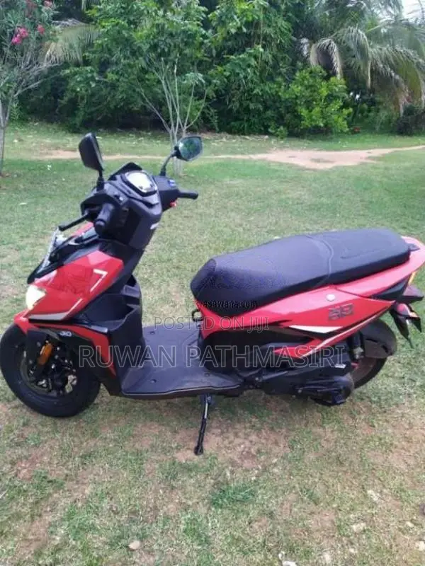 Hero ZOOM 110 2025 Motorbike (Used)