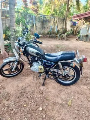 Suzuki GN125 2003 Motorbike (Used)
