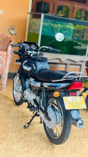 Bajaj CT-100 2011 Motorbike (Used)