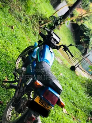 Honda 125 1996 Motorbike (Used)