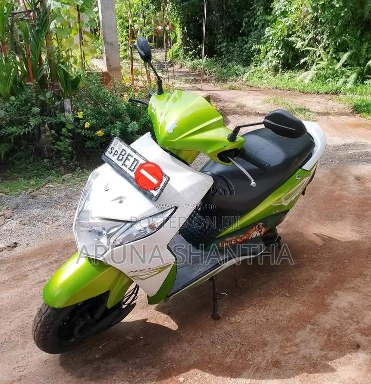 Honda Dio 2016 Motorbike (Used)